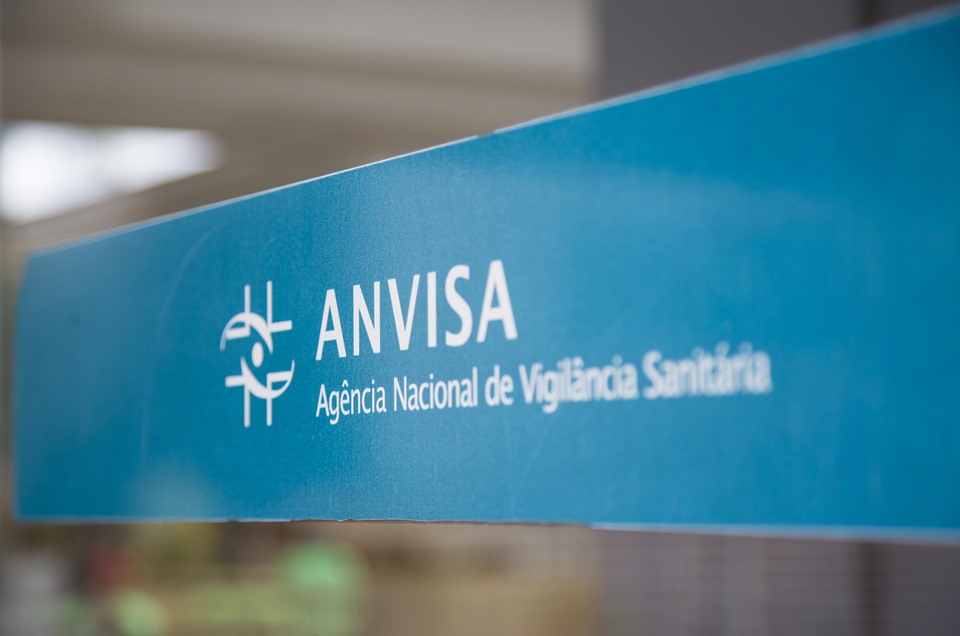 Placa da Anvisa.